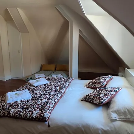 Les Bulles Bed & Breakfast