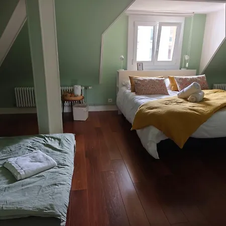 Les Bulles エピナル