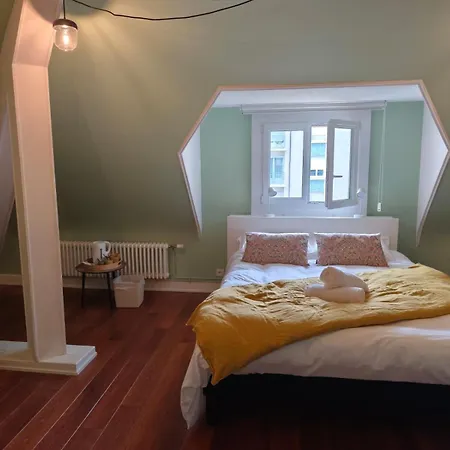 ベッド・アンド・ブレックファスト Les Bulles エピナル