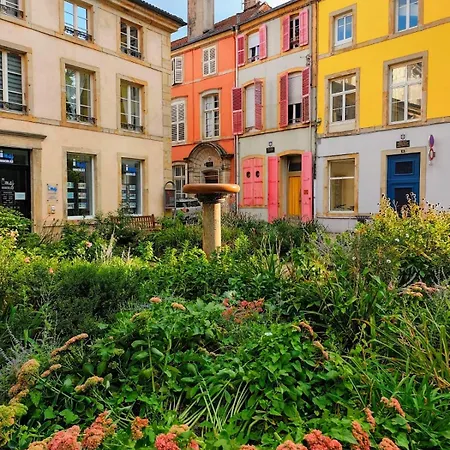 Les Bulles إبينال