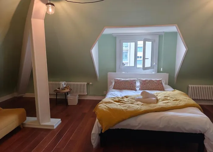 ベッド・アンド・ブレックファスト Les Bulles エピナル