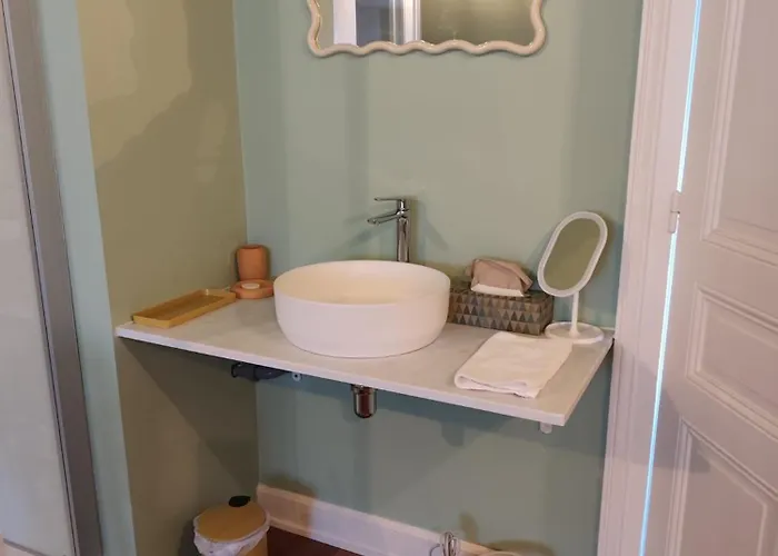 Les Bulles ベッド・アンド・ブレックファスト 3*